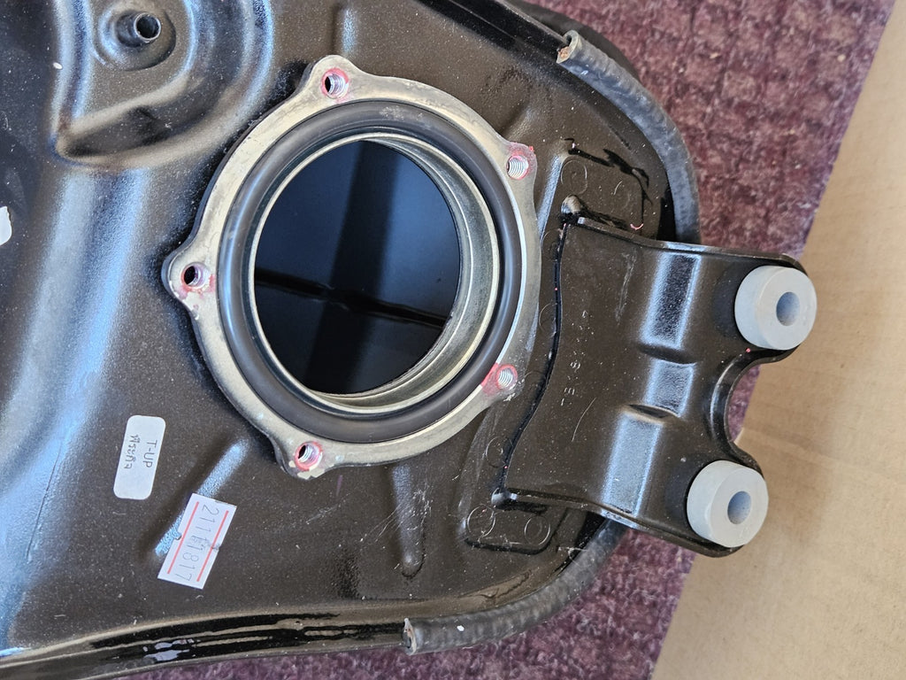 17-19 KAWASAKI NINJA 650 GAS TANK FUEL RESERVOIR CELL GLOSS BLACK CLEAN17