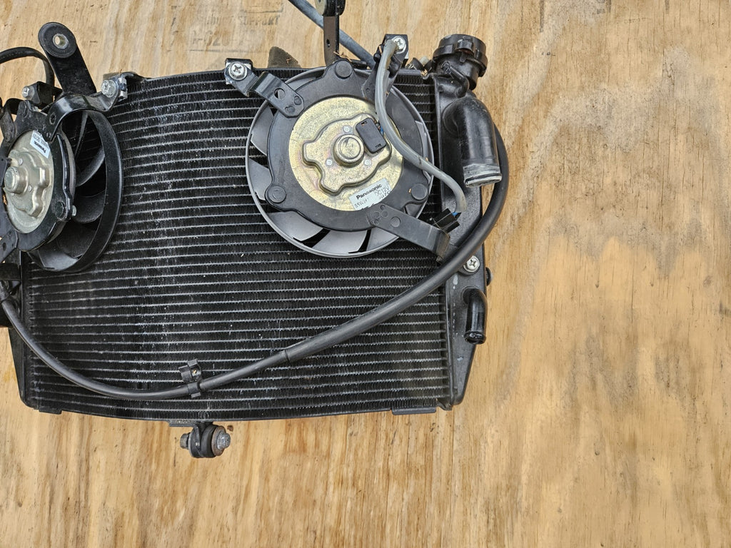 2008-2016 Yamaha YZF-R6 R6 OEM Radiator Cooling Fans Engine Cooler 13S-12461-008