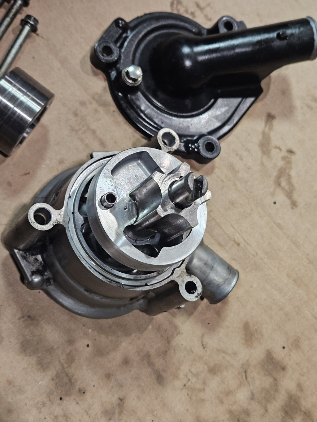 13-18 2015 Kawasaki Ninja ZX6R Engineoem Water Oil Pump Used Genuine OEM Working