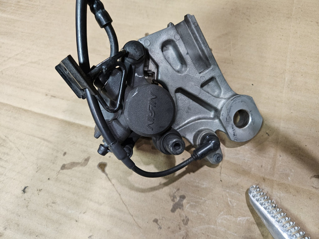 Yamaha YZF R7 OEM Rear Brake Caliper Rearset Pedal Lever Bracket 2022-202512