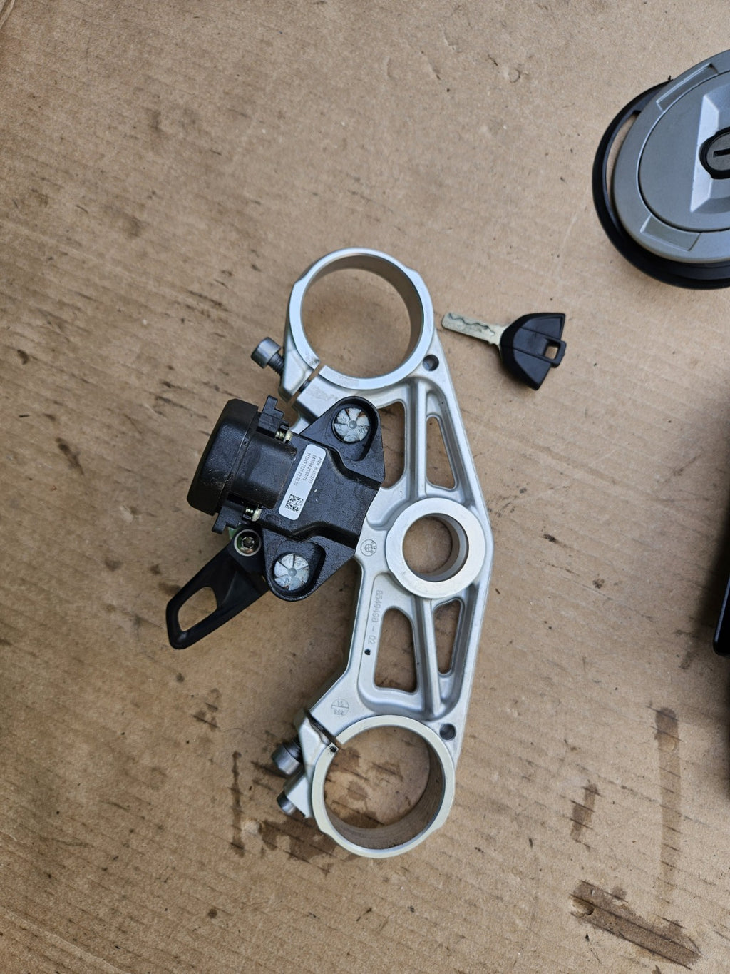 2010-2014 BMW S1000RR OEM Ignition Switch Lock Set Key ECU Lockset Assembly OEM5