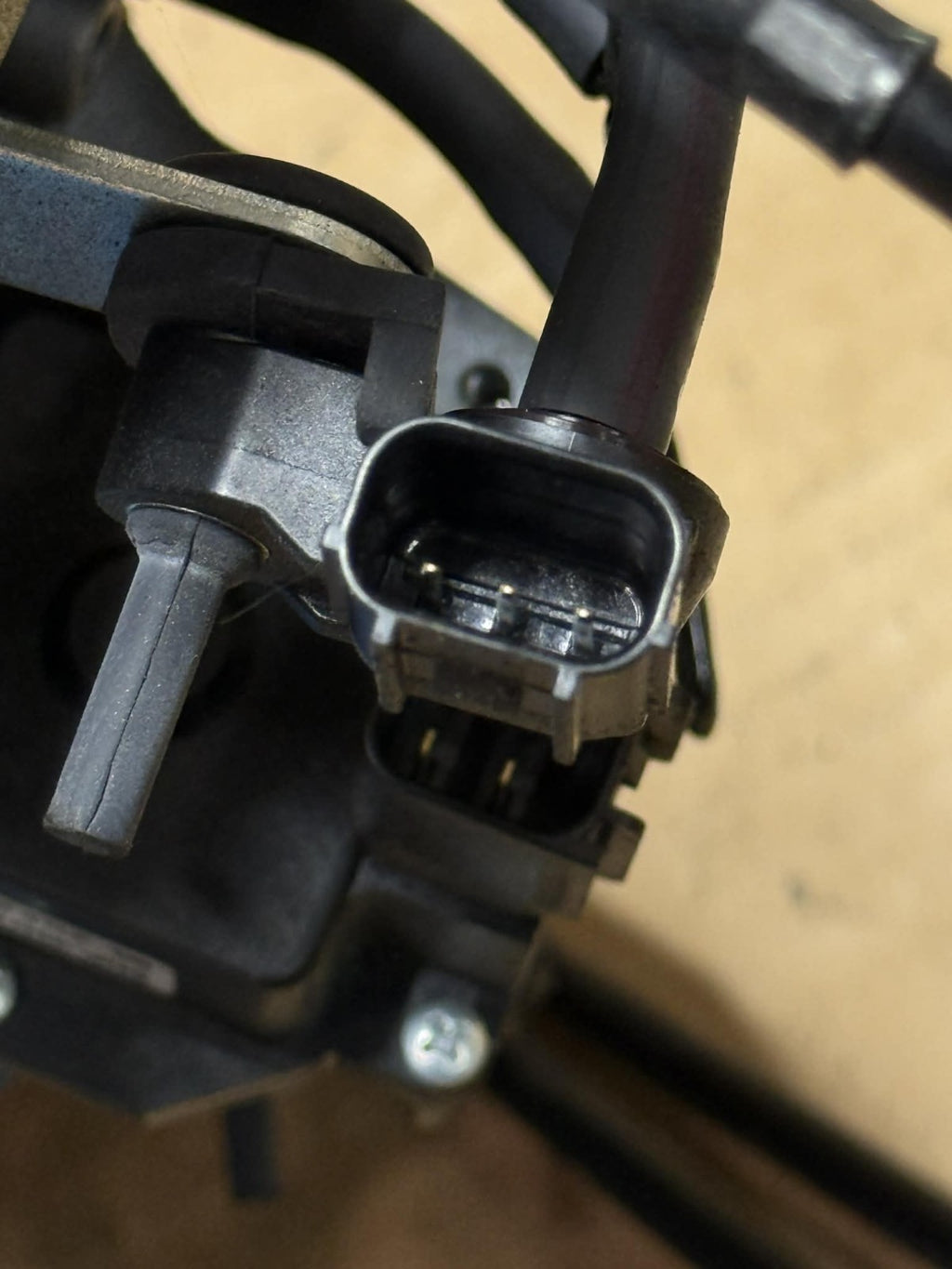 2019-2023 Kawasaki Ninja ZX6R 636 Throttle Body Assembly and Fuel Injectors OEM