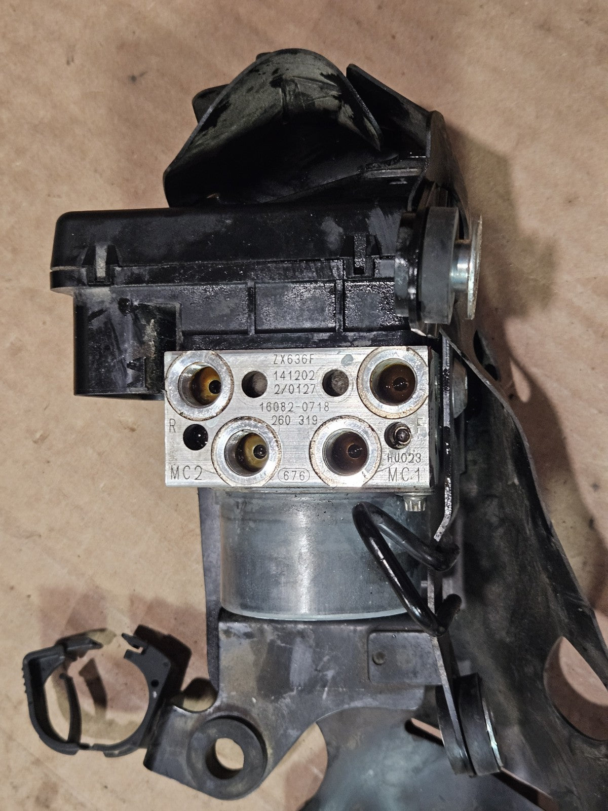 13-18 2015 KAWASAKI NINJA ZX6R ZX636 OEM ABS PUMP UNIT MODULE