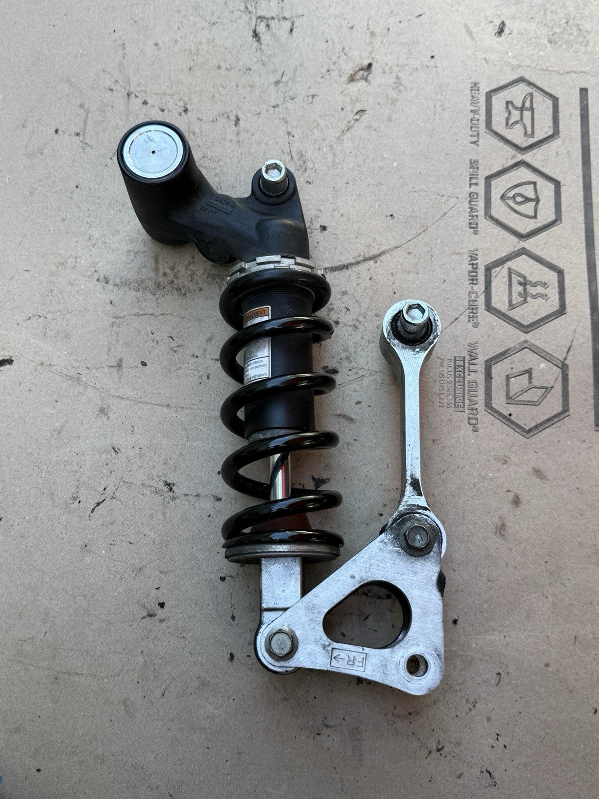 17-25 GSXR 1000 GENUINE OEM REAR BACK SHOCK SPRING COIL ABSORBER SUSPENSION