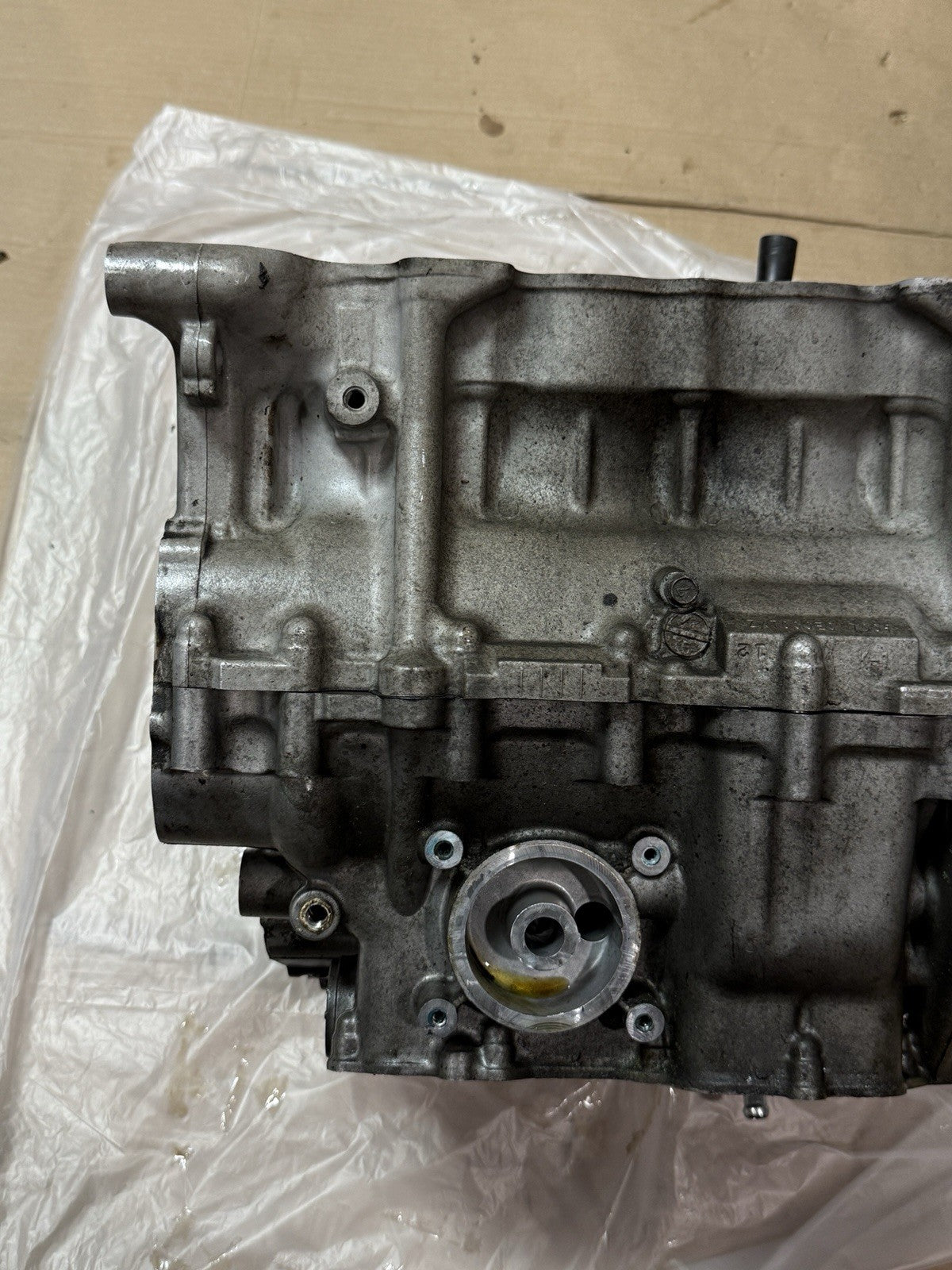 11-15 KAWASAKI NINJA ZX10R OEM ENGINE MOTOR CRANKCASE CRANK CASES BLOCK1