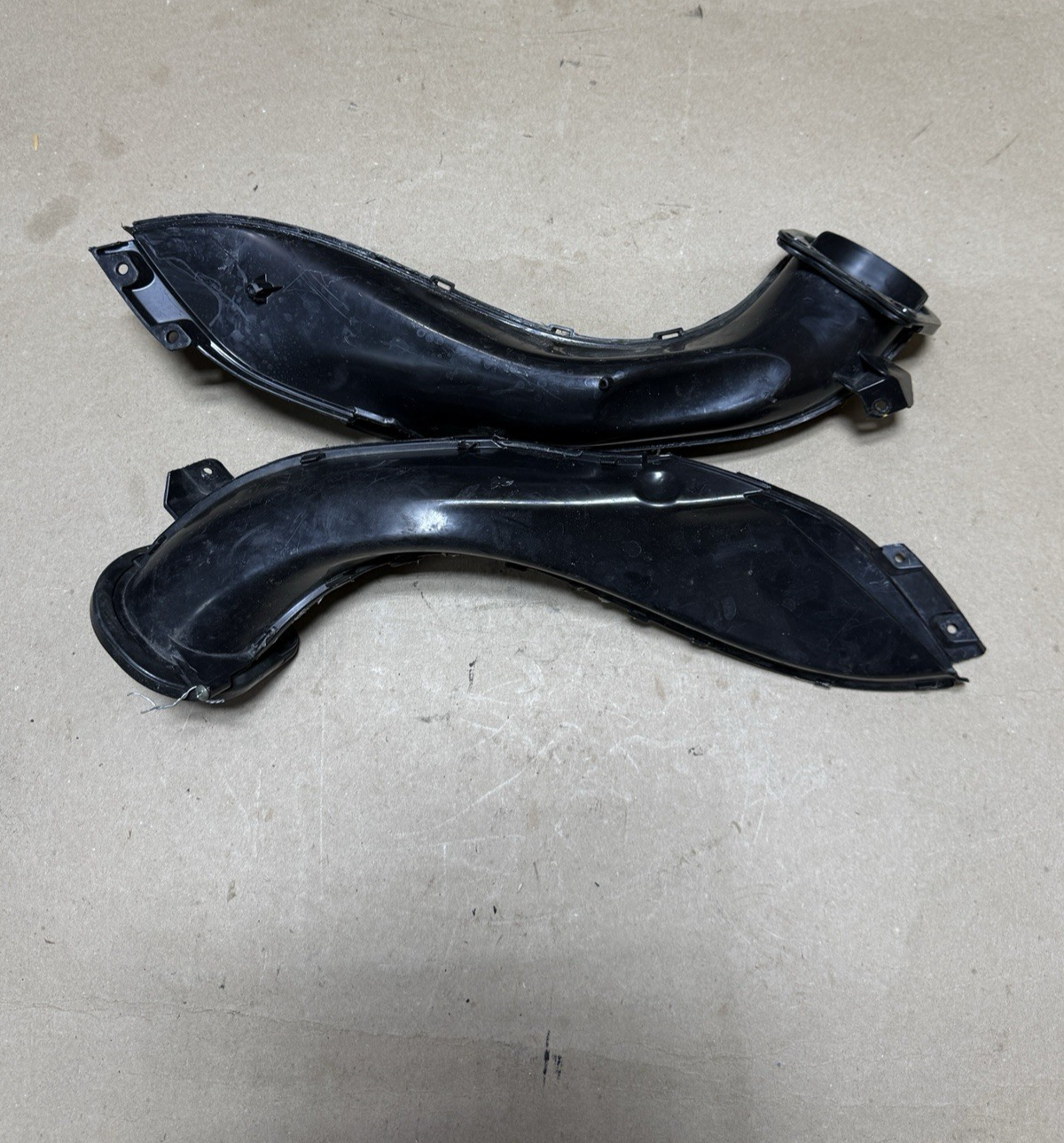 15-18 Aprilia RSV4 RR RF RIGHT LEFT SIDE RAM AIR DUCT INTAKE TUBE OEM CLEAN