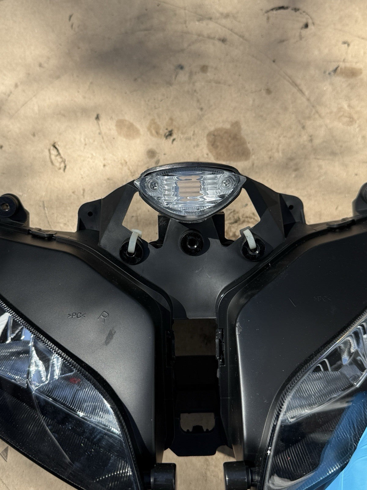05-06 Honda CBR600RR Front Headlight Head Lamp 33100-MEE-A01 Assembly