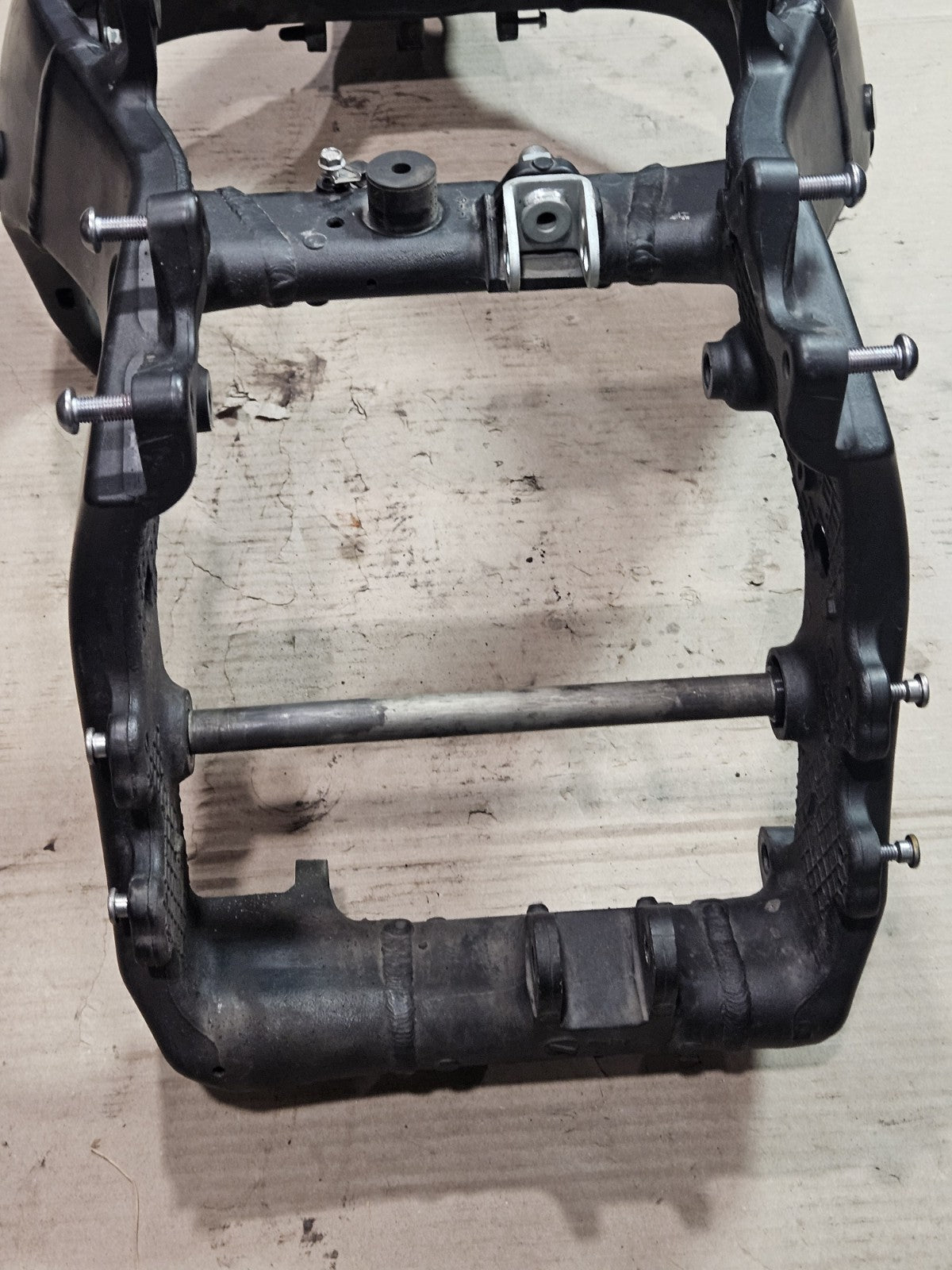 2011-2015 Kawasaki Ninja ZX10R OEM Frame Chassis Straight Clean 11K Miles
