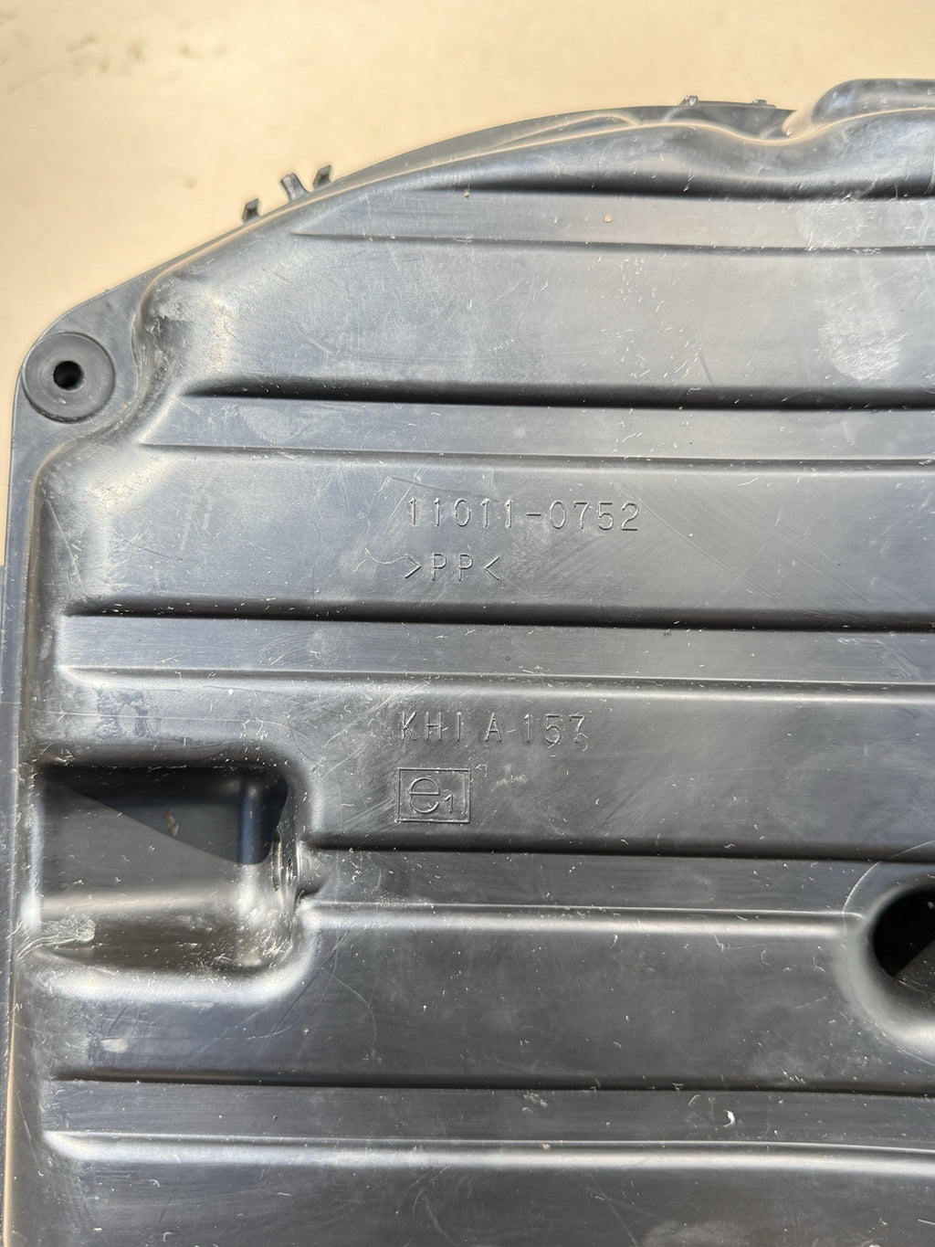 13-18 Kawasaki Ninja ZX6R ZX636 OEM Airbox Air Intake Filter Box Used Genuine