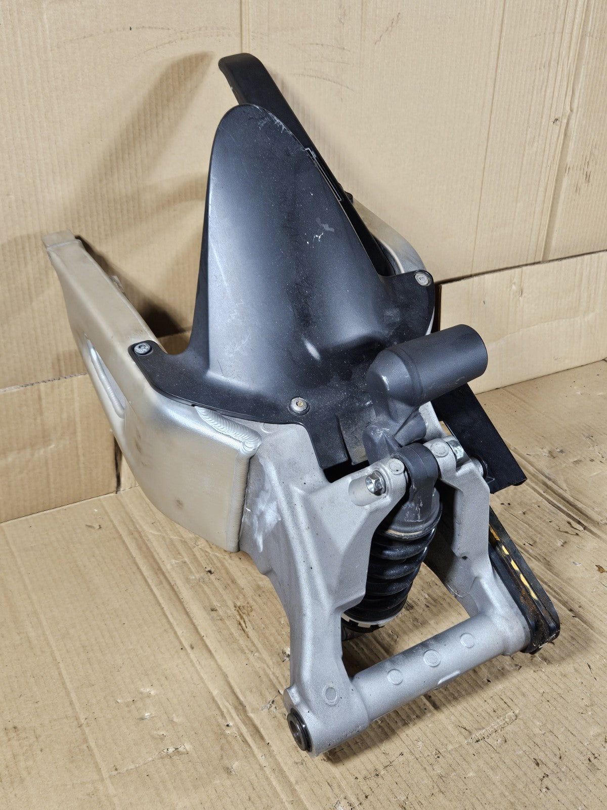 2013-2020 Honda CBR600RR Swing Arm OEM 52200MFJJ30 Genuine Swingarm READ16