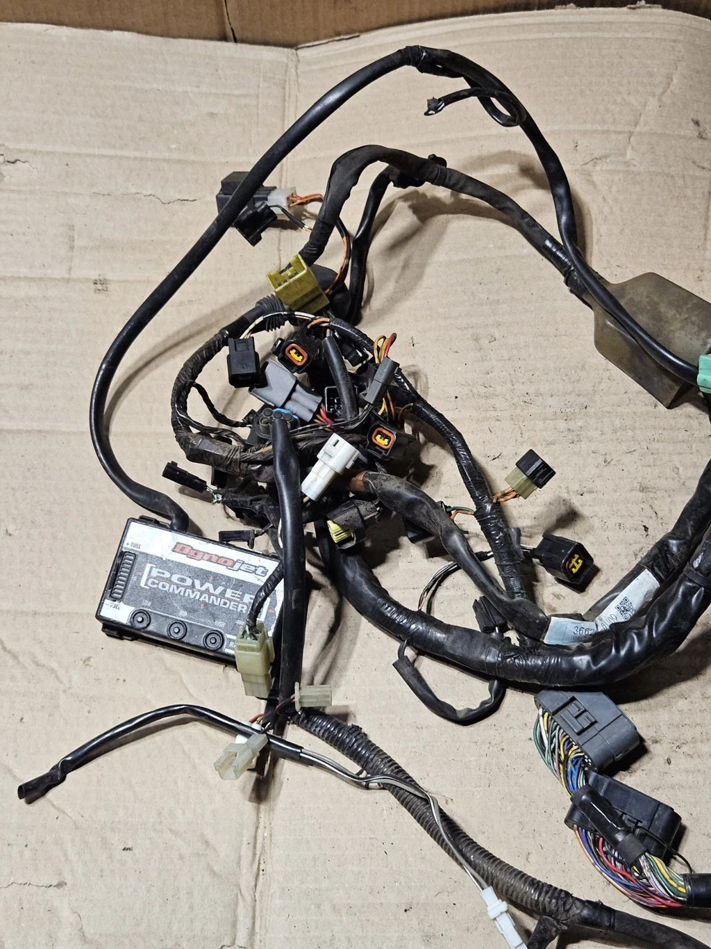 2006-2007 Suzuki GSXR600 GSXR750 K6 K7 OEM Wiring Harness Loom PC3 36610-01H3011