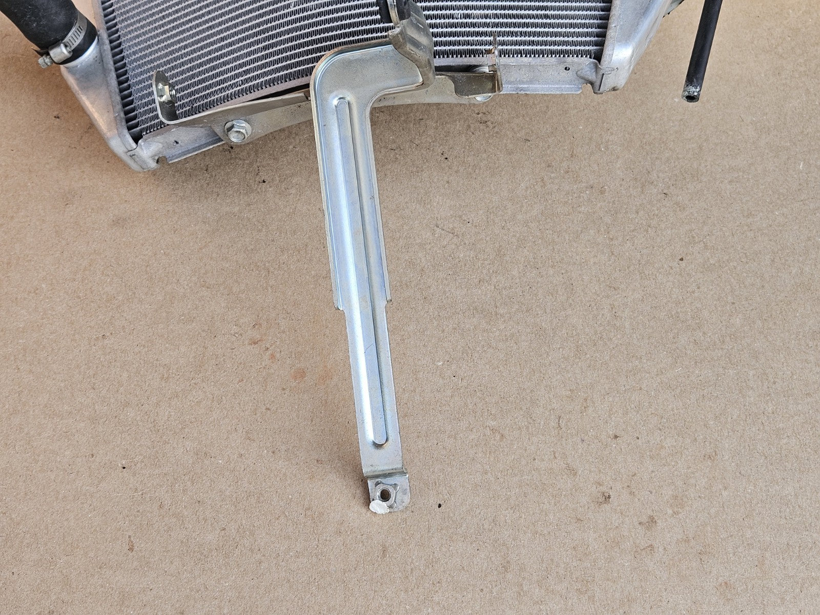 2012-2016 Suzuki GSXR1000 OEM Radiator Cooling Overflow Tank Fan System