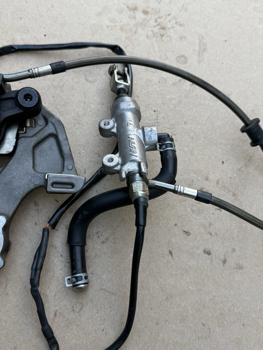 2012-2016 Suzuki GSXR1000 OEM Rear Brake Master Cylinder Caliper Bracket