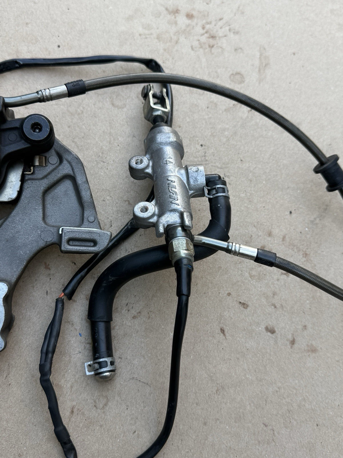 2012-2016 Suzuki GSXR1000 OEM Rear Brake Master Cylinder Caliper Bracket