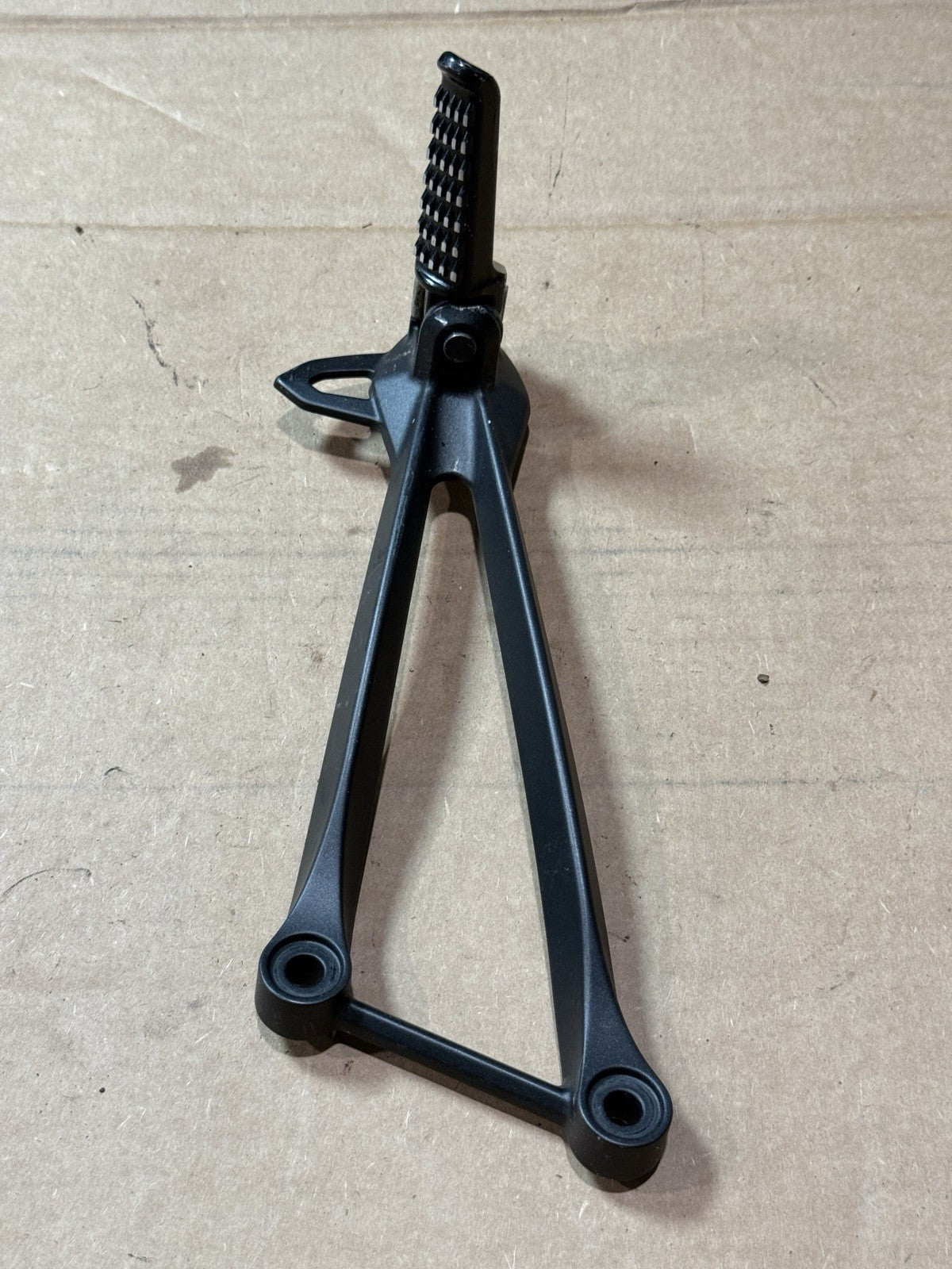 19-23 Kawasaki Ninja ZX6R 636 OEM Rear Passenger Foot Pegs Footrests 34028-00949