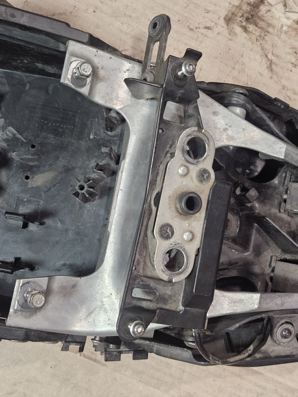 2011-2015 Kawasaki Ninja ZX10R OEM Rear Subframe Straight