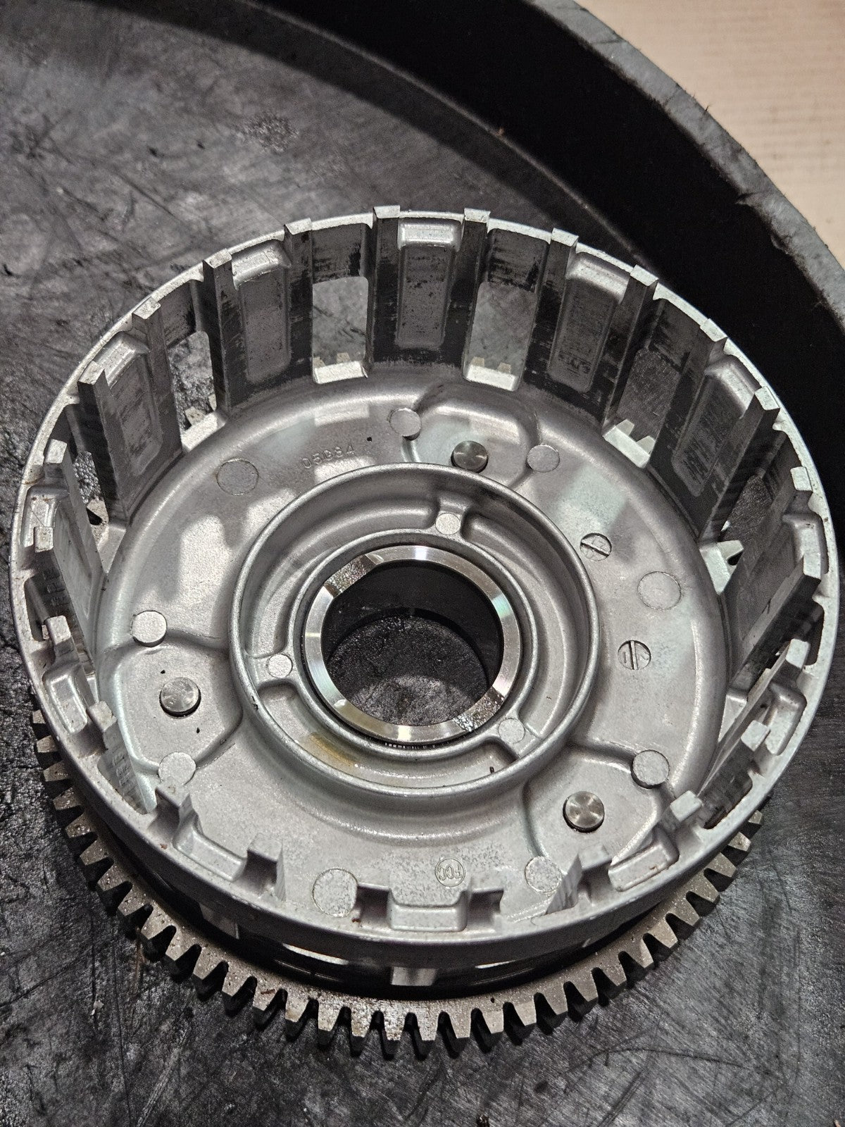 2017-2025 Suzuki GSX-R1000 GSXR1000R L7 OEM Clutch Basket Hub Plates 21200-1788015