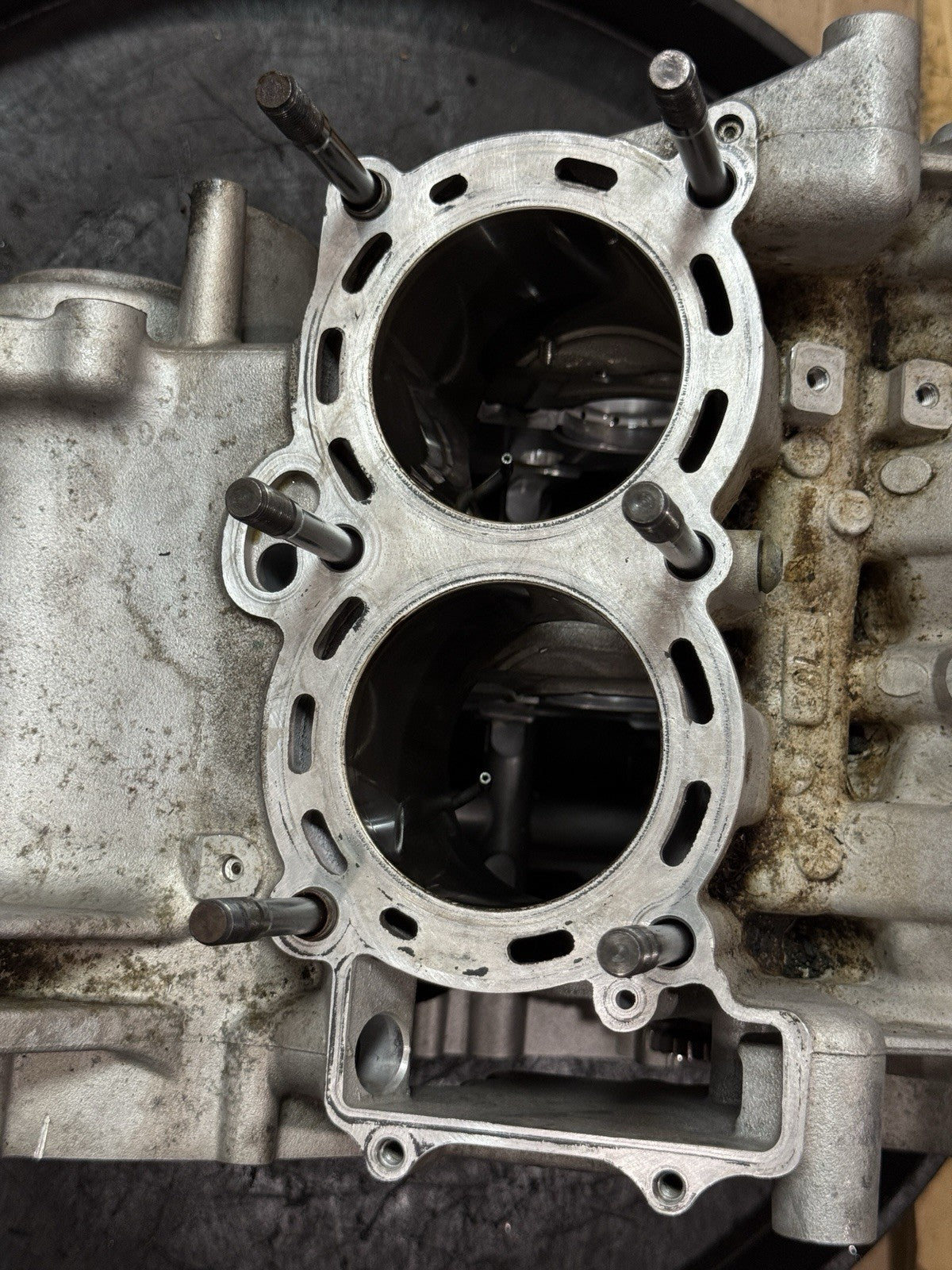 2016-2018 Aprilia RSV4 Factory APRC OEM Engine Crankcase Crank Cases Motor Block3