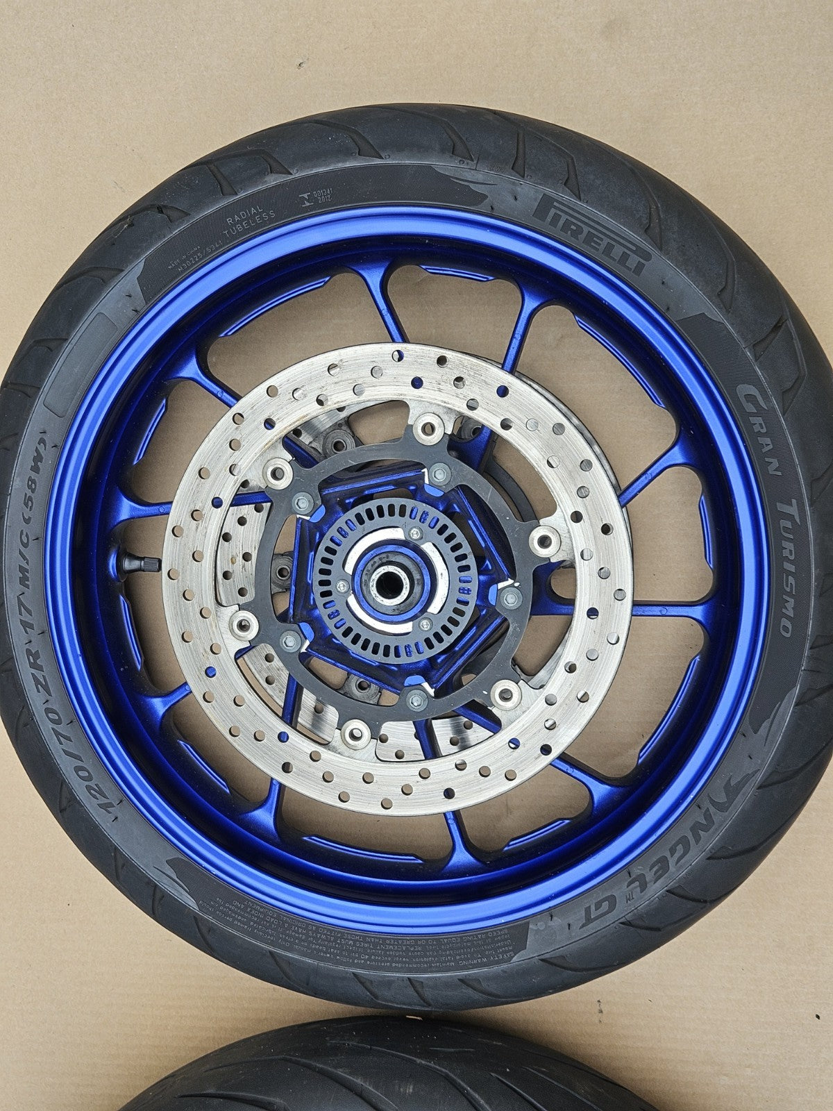 2022 22-25 Yamaha YZF-R7 YZFR7 Front Rear Wheel Blue Rim Set OEM Rims Pair1