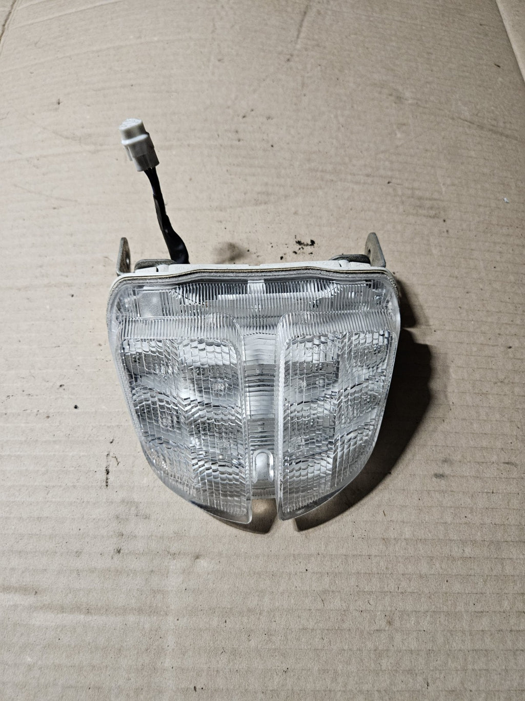 2006-2007 Suzuki GSX-R600 GSXR600 GSXR750 OEM Rear Tail Light Lamp 35710-01H304