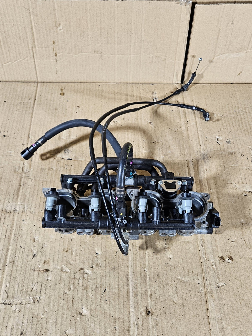 2013 Honda CBR600RR CBR 600RR OEM Throttle Body Primary Secondary Fuel Injectors22