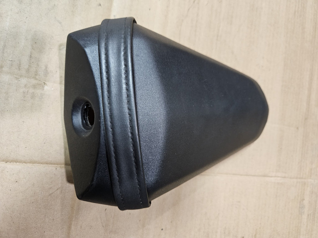 2022-2025 Yamaha YZF-R7 2025-2026 YZF-R9 OEM Rear Passenger Seat BEB-24750-00-000