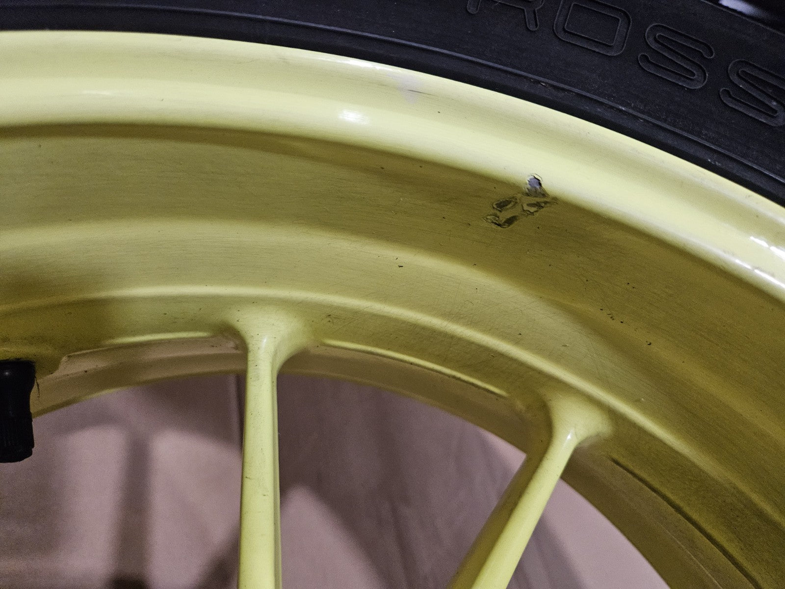 15-19 2015 BMW S1000RR OEM Rear Wheel Rim Rotor Hub Tire Back Wheel Assembly