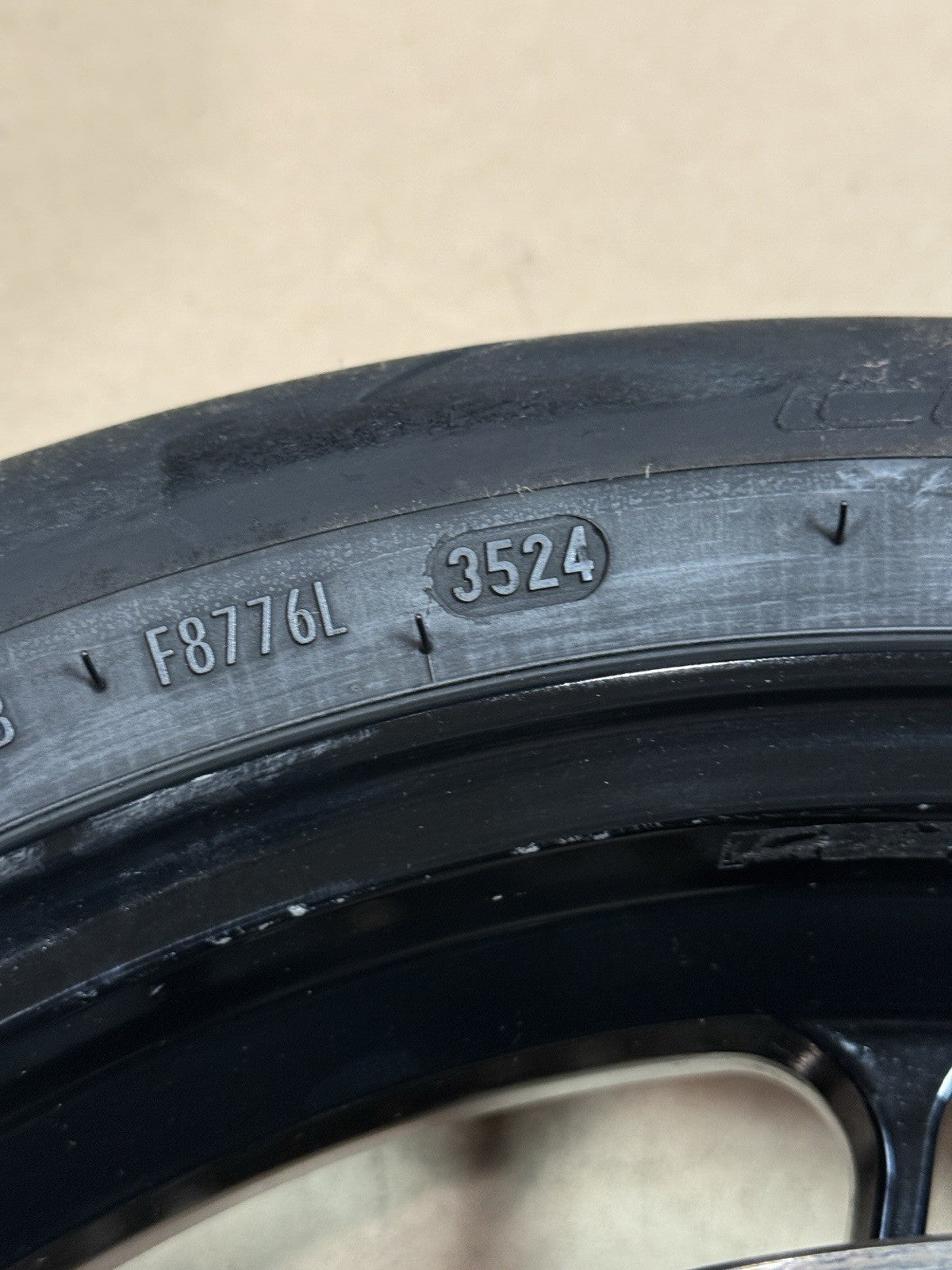 2021-24 Aprilia RSV4 1100 OEM Front & Rear Wheel Rim Set Mounted Tires Straight