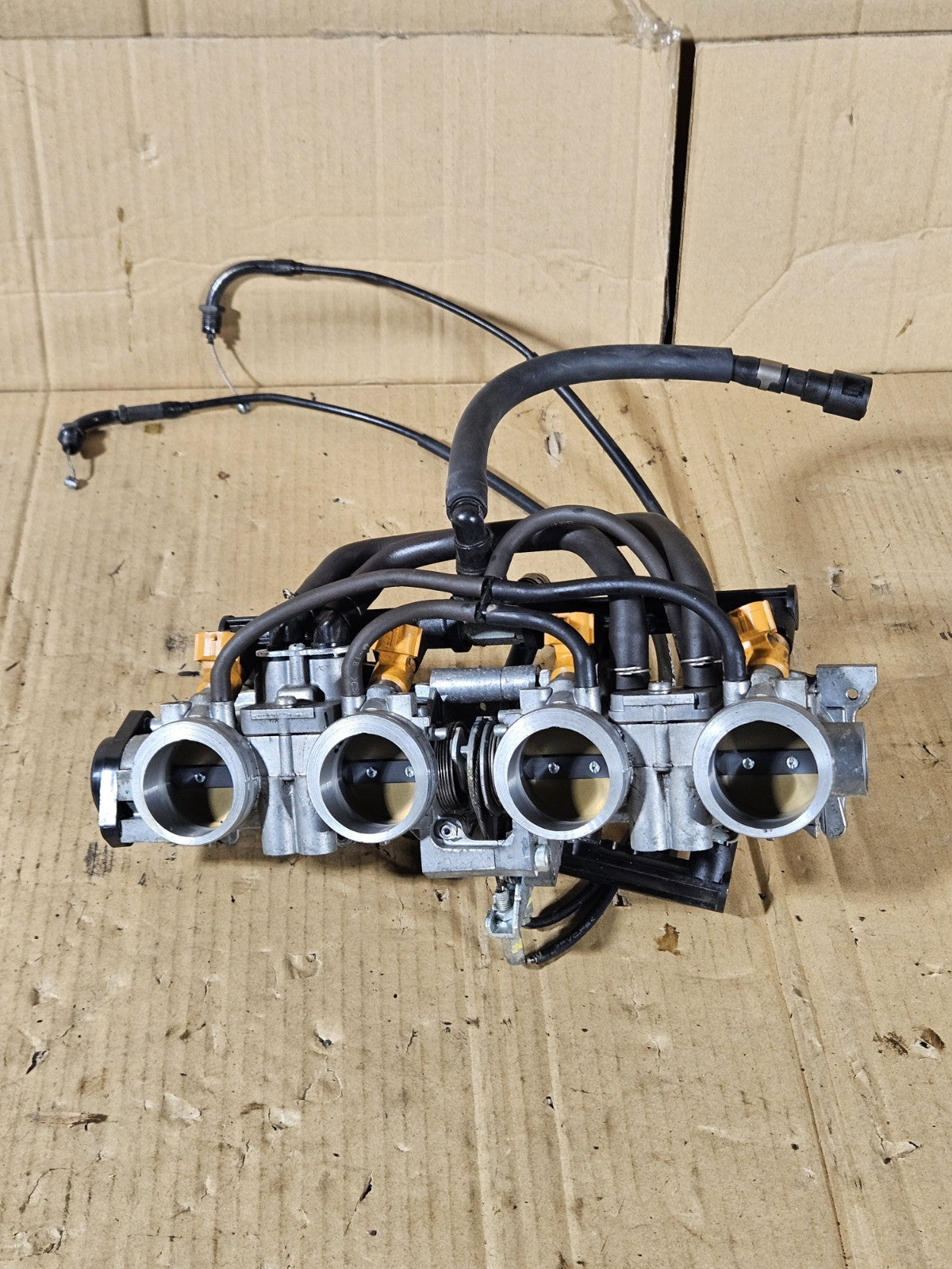 2013 Honda CBR600RR CBR 600RR OEM Throttle Body Primary Secondary Fuel Injectors12