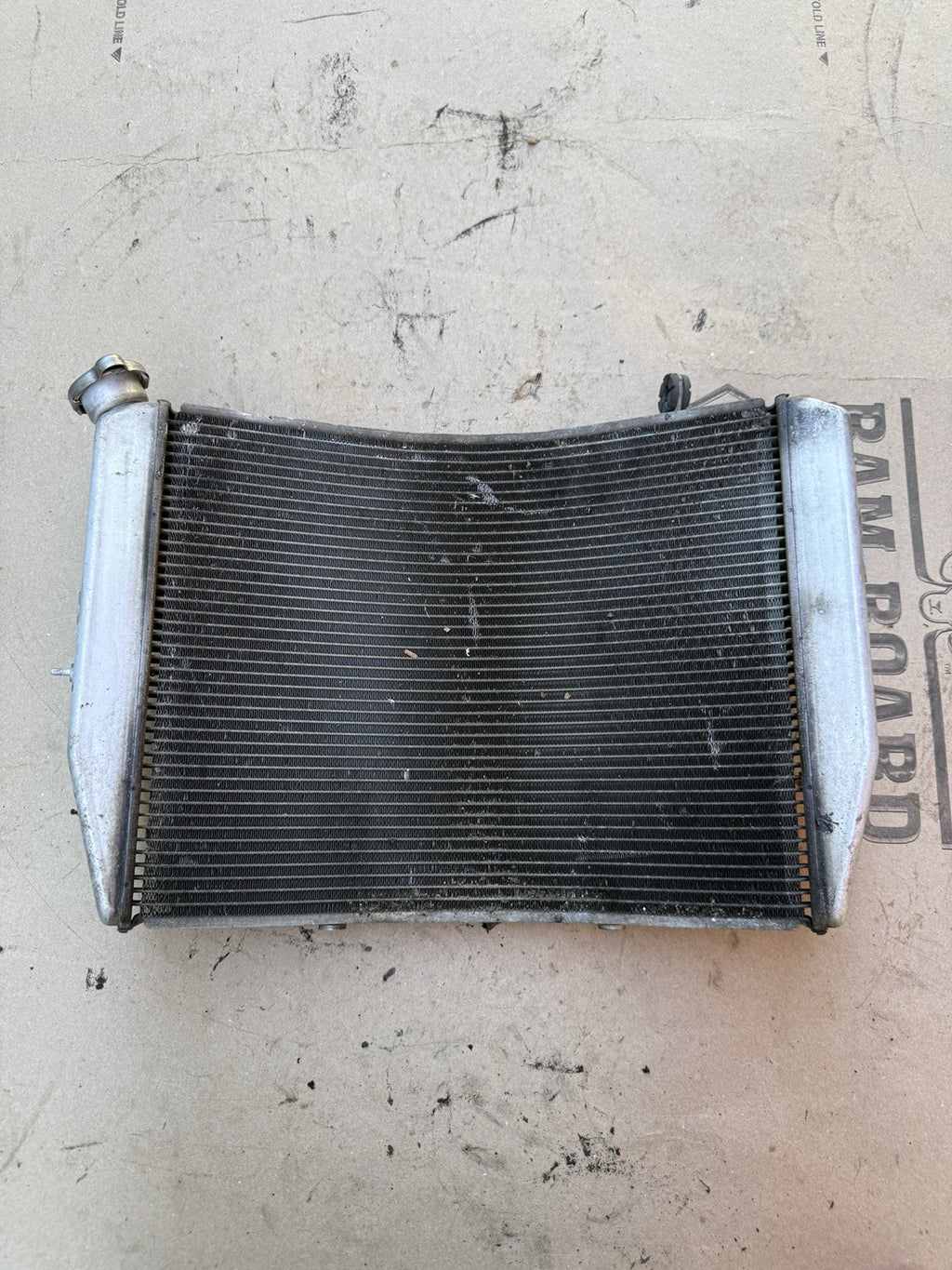 2017-2025 Suzuki GSXR1000 GSXR1000R OEM Engine Coolant Cooling Radiator Cooler