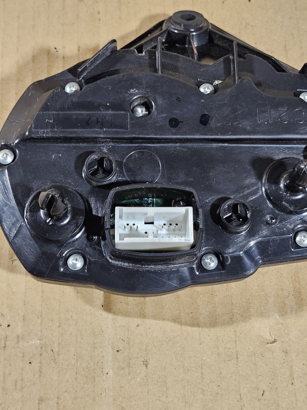 2006 Suzuki GSXR600 Instrument Cluster OEM 3412001H20 Genuine Gauges Speedo Tach6