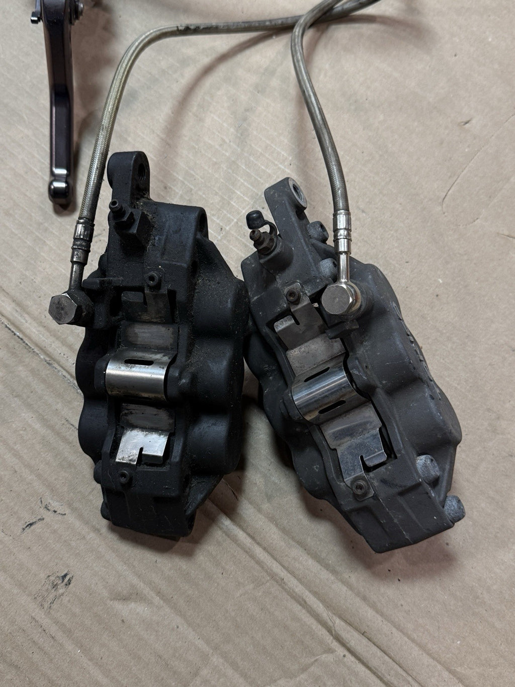 98-99 KAWASAKI NINJA ZX6R RIGHT LEFT FRONT BRAKE CALIPER SET PAIR CALIPERS Lever8