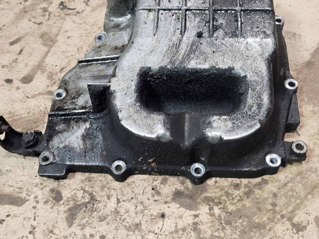 01-03 2002 Honda CBR600 F4i Oil Pan Sump Engine Belly Cover Lower Motor Drain