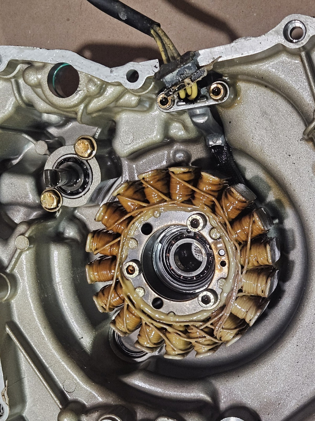 94-05 Ducati 748 916 996 998 ST2 ST4 Monster S4 OEM Left Engine Stator Cover