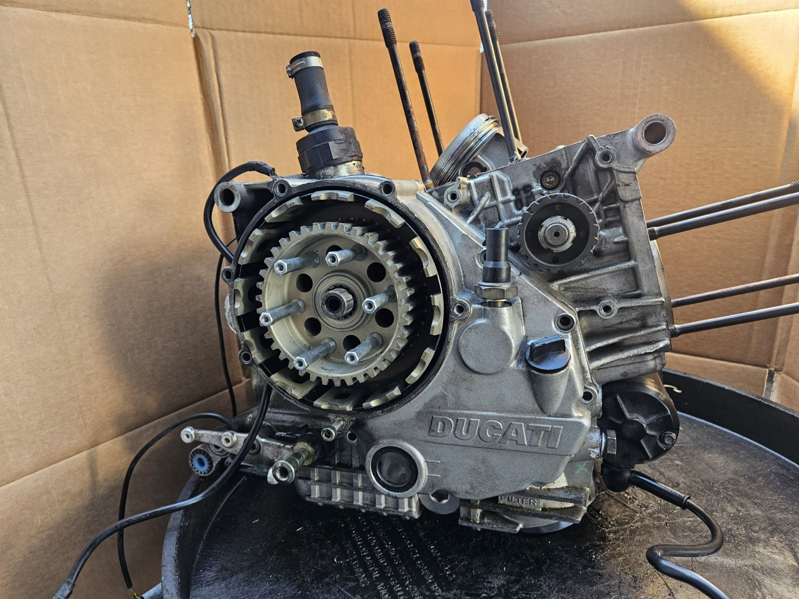 2001 Ducati 748 748S OEM Engine Crankcase Cases Bottom End Parts Block