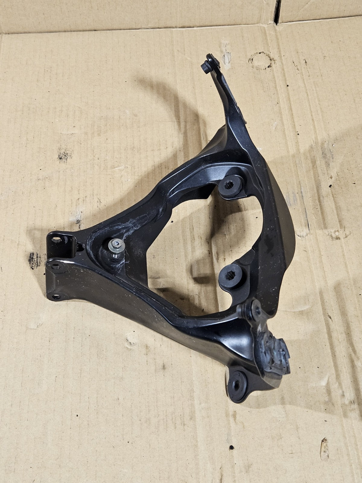 2006 2007 Suzuki GSXR600 Fairing Stay OEM 9446101H00 Genuine Front Bracket3