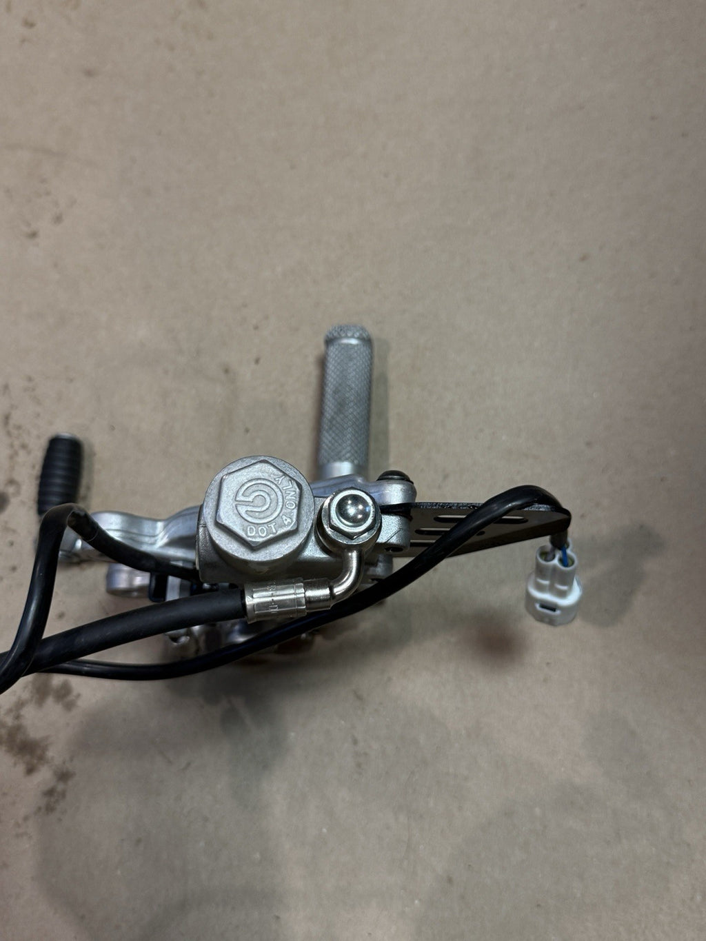 21-24 Aprilia RSV4 1100 OEM Rear Brembo Brake Master Cylinder Lever Genuine OEM