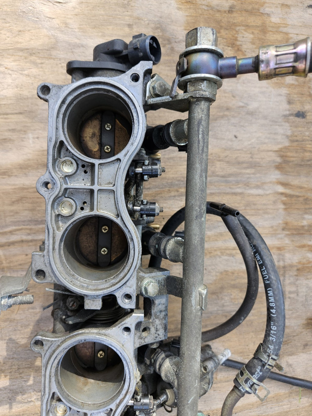 2001-2006 Honda CBR600F4i F4i OEM Throttle Bodies Fuel Injectors 06164-MBW-J217