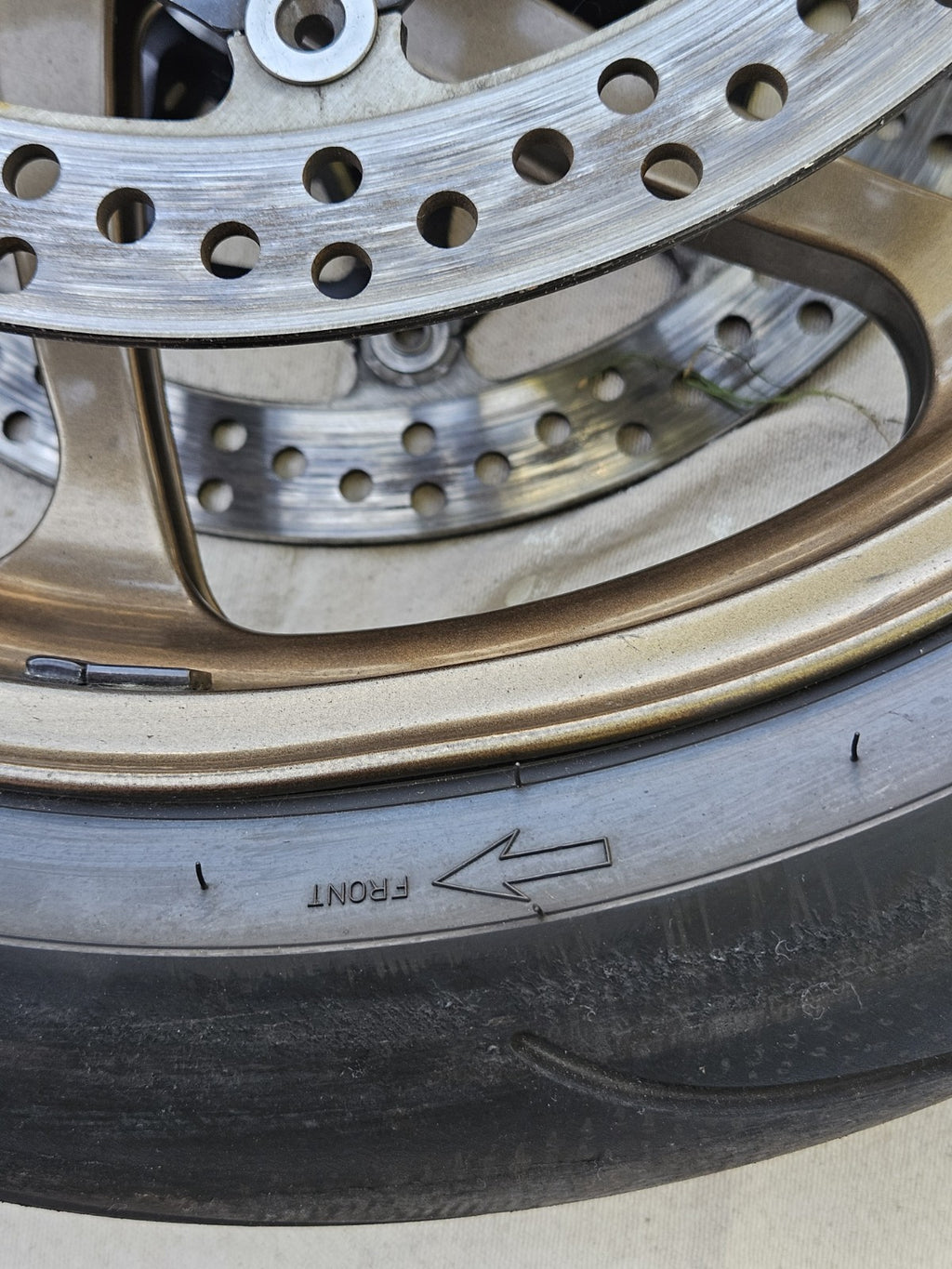 KAWASAKI NINJA ZX10RR ZX10R Marchesini FORGED FRONT WHEEL RIM DMG9