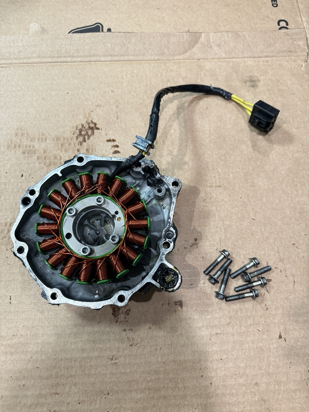 **06-07 Honda CBR1000RR OEM Stator Cover Engine Case Side Housing**