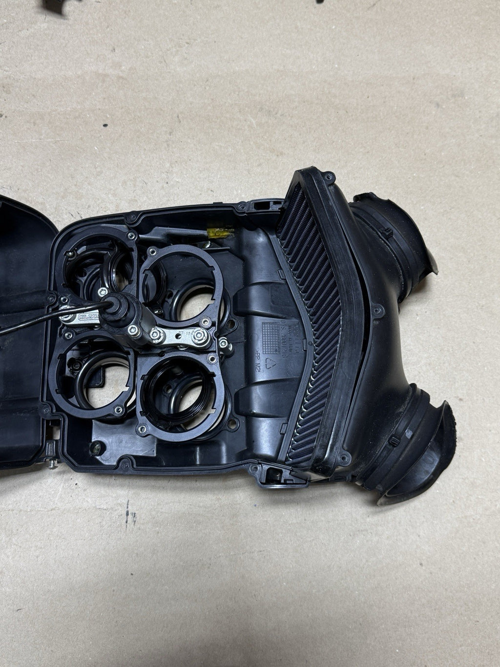 2015-2018 Aprilia RSV4 RR RF OEM Air Box Intake Airbox Assembly Complete