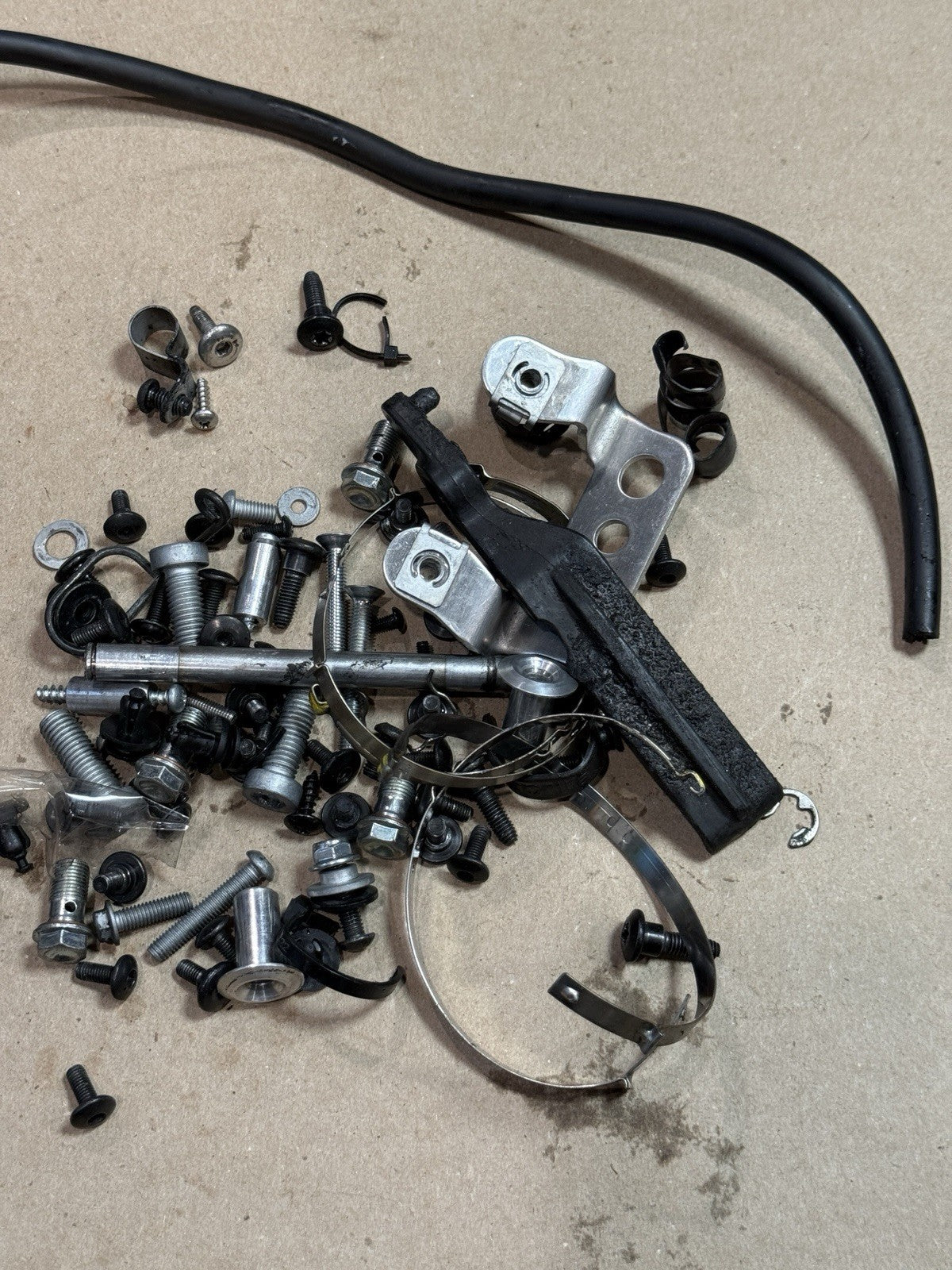 2021 - 2026 APRILIA RSV4 OEM BOLTS PARTS NUTS SCREWS MOUNTING HARDWARE SET STOCK