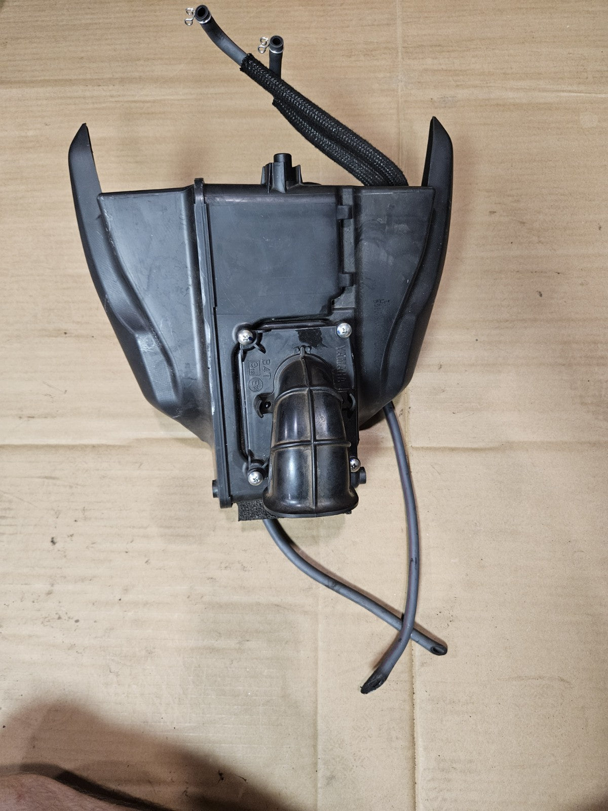 2022-2025 Yamaha YZF-R7 R7 OEM Airbox Air Cleaner Case Intake Box 1WS-14401-000