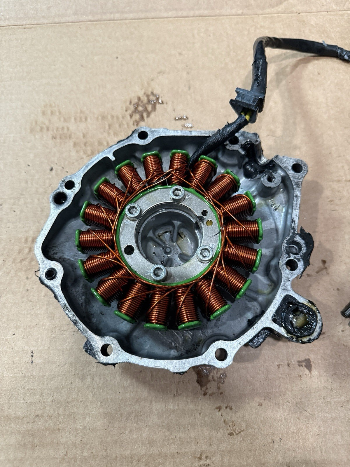**06-07 Honda CBR1000RR OEM Stator Cover Engine Case Side Housing**