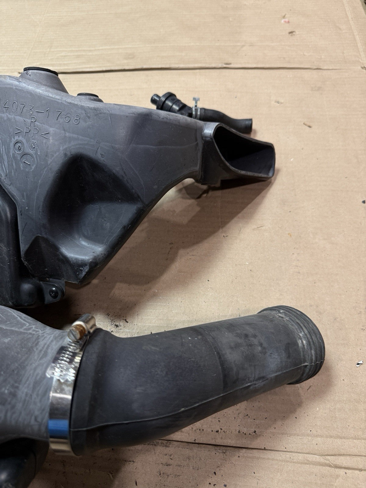 1998-1999 Kawasaki Ninja ZX6R ZX600G OEM Ram Air Intake Ducts LH RH 14073-173211