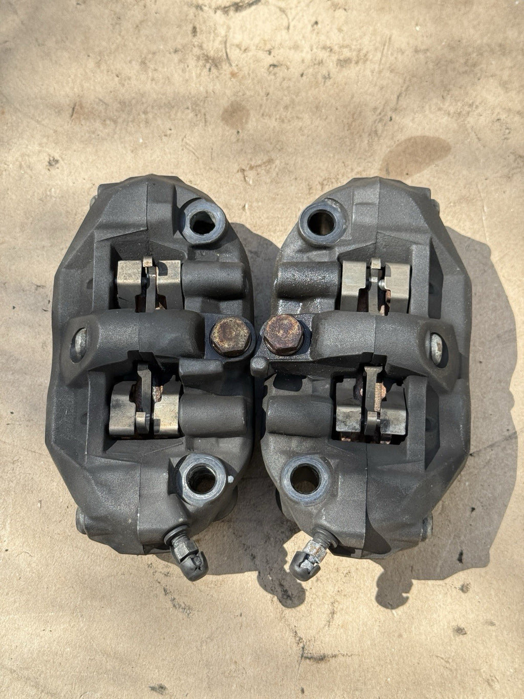 2006-2007 Honda CBR600RR OEM Front Brake Caliper Set Left Right Pair