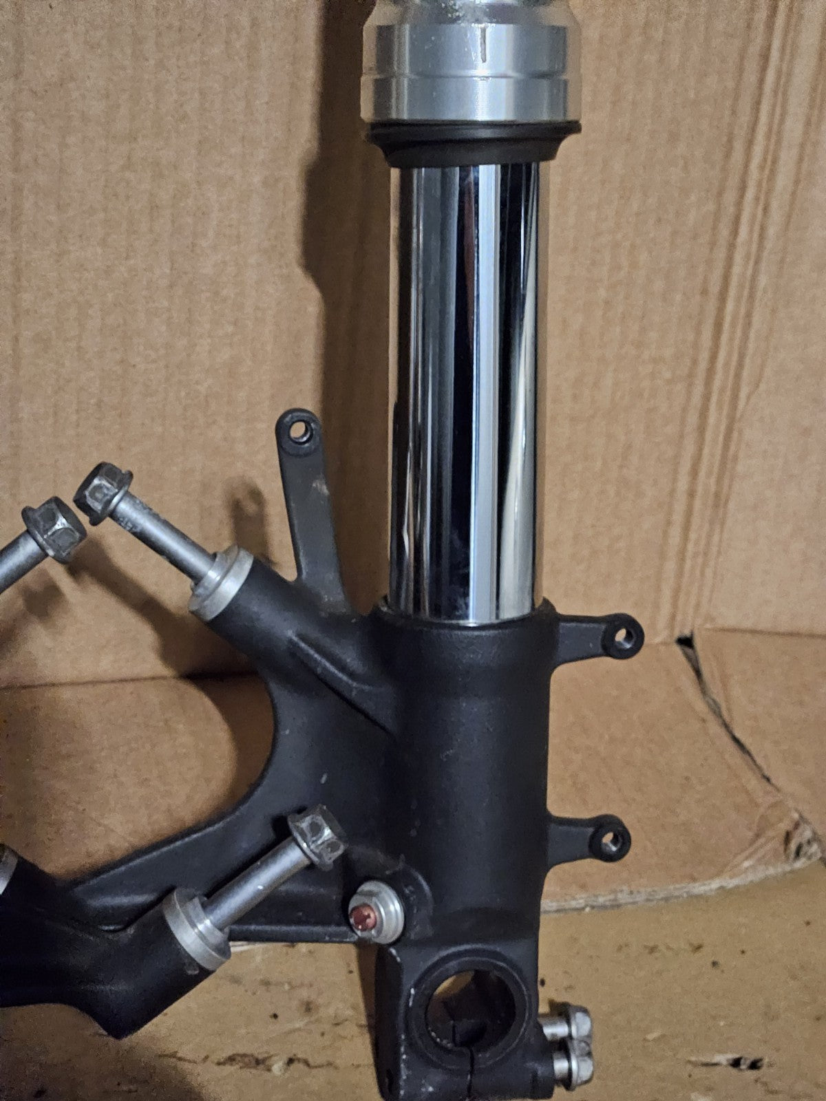 2005 2006 Honda CBR1000RR OEM Front Forks Set Left Right Triple Tree Shocks4