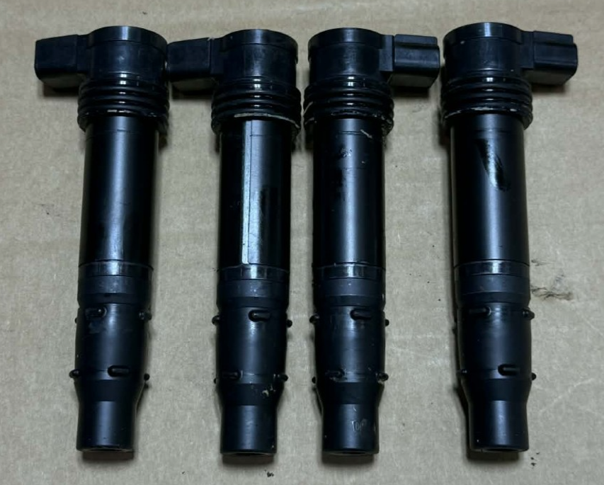 19-23 2023 Kawasaki Ninja ZX6R 636 OEM Ignition Coil Spark Plug Caps Set Genuine