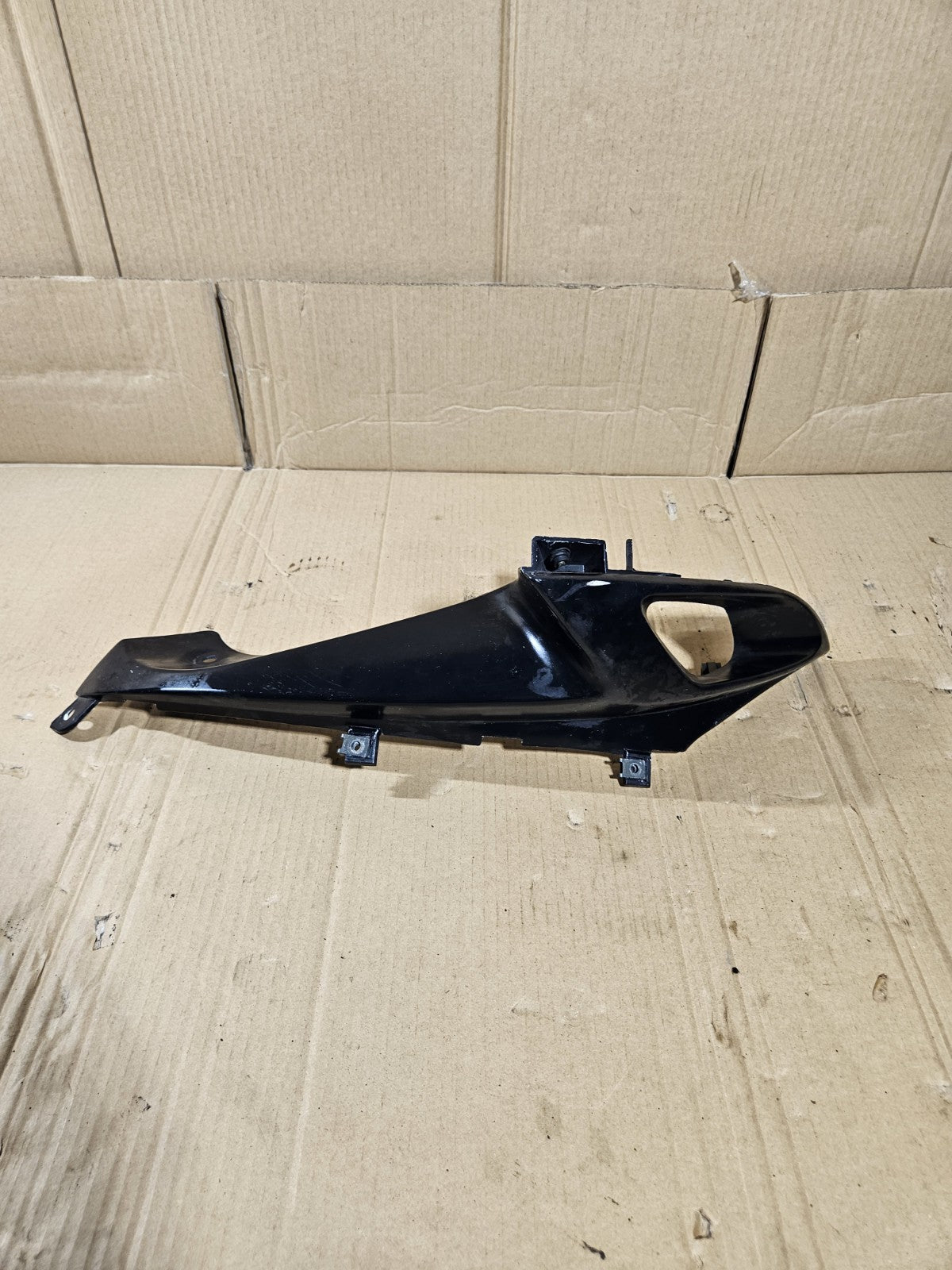 2006 2007 Suzuki GSXR600 Right Air Intake Duct OEM 9442001H00 Genuine Tube0