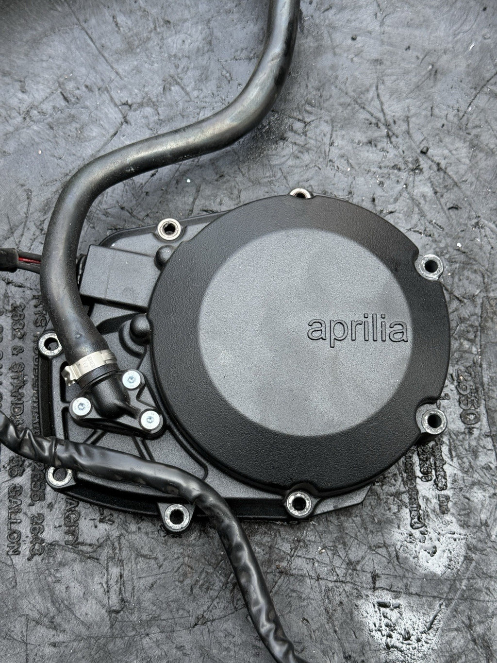21-25 Aprilia RSV4 1100 OEM Stator Magneto Generator Coil Engine Side Cover2